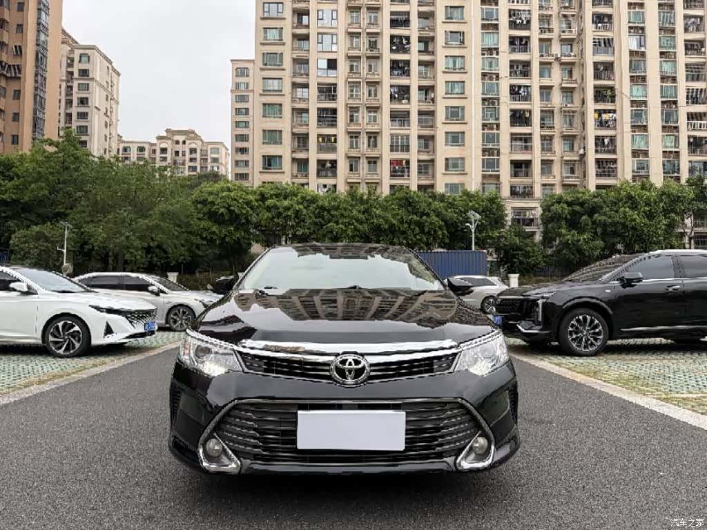 Toyota Camry, 2016 2
