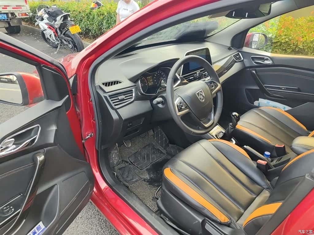 Wuling 310, 2017 14