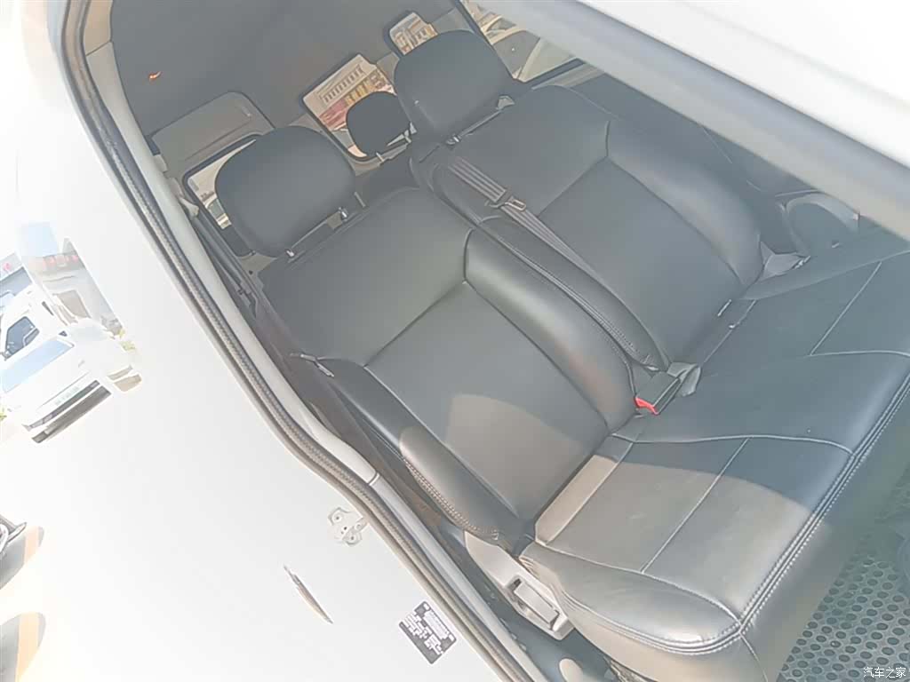 Maxus V80, 2022 25