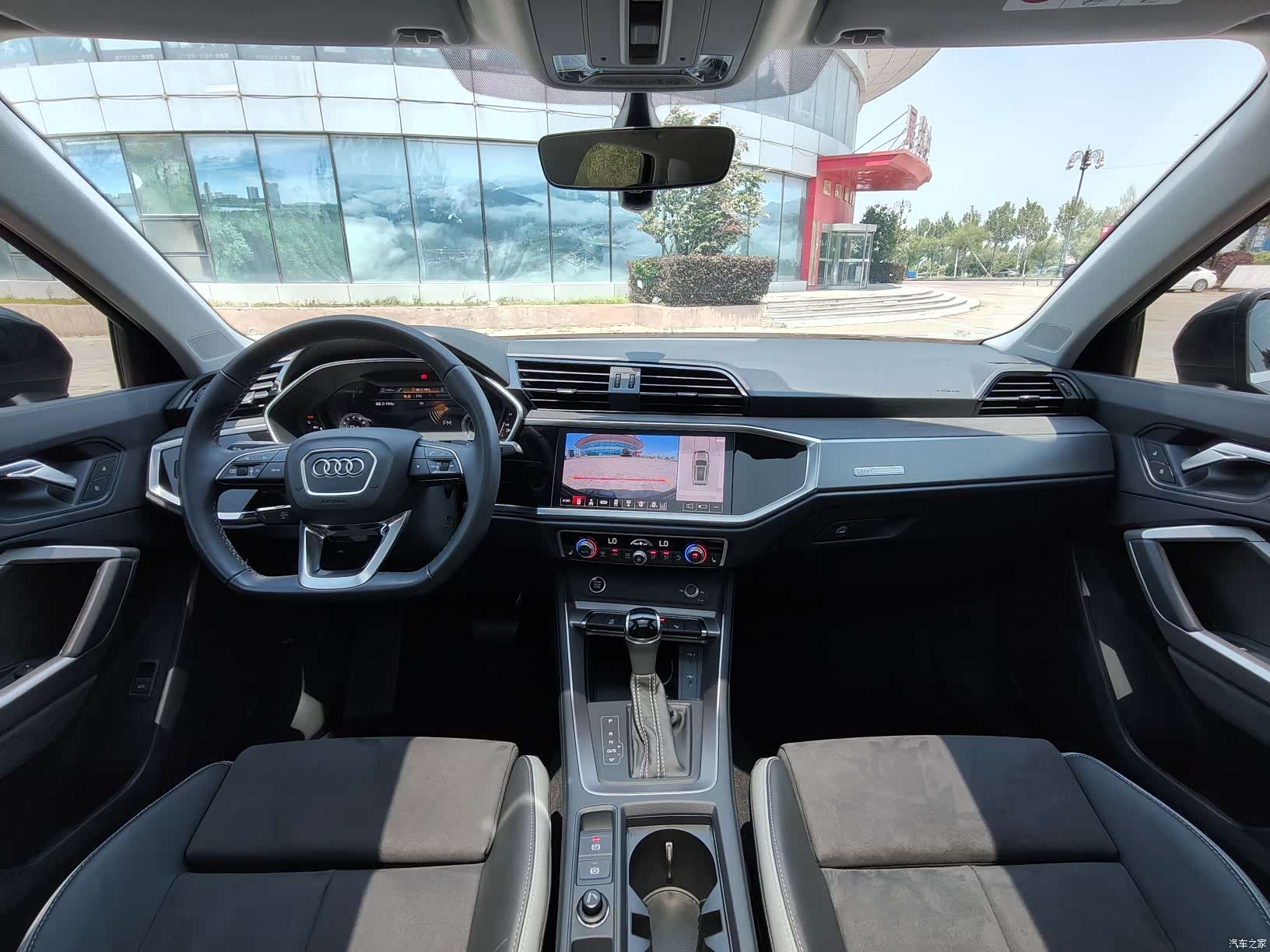 Audi Q3, 2023 9