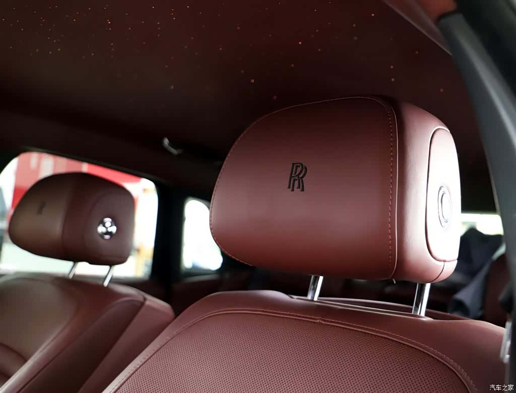 Rolls-Royce Ghost, 2021 9