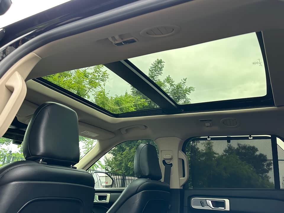 Ford Explorer Ford Explorer