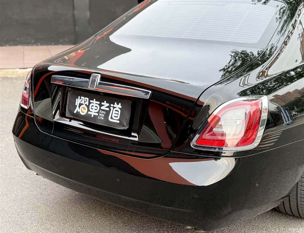 Rolls-Royce Ghost, 2021 25