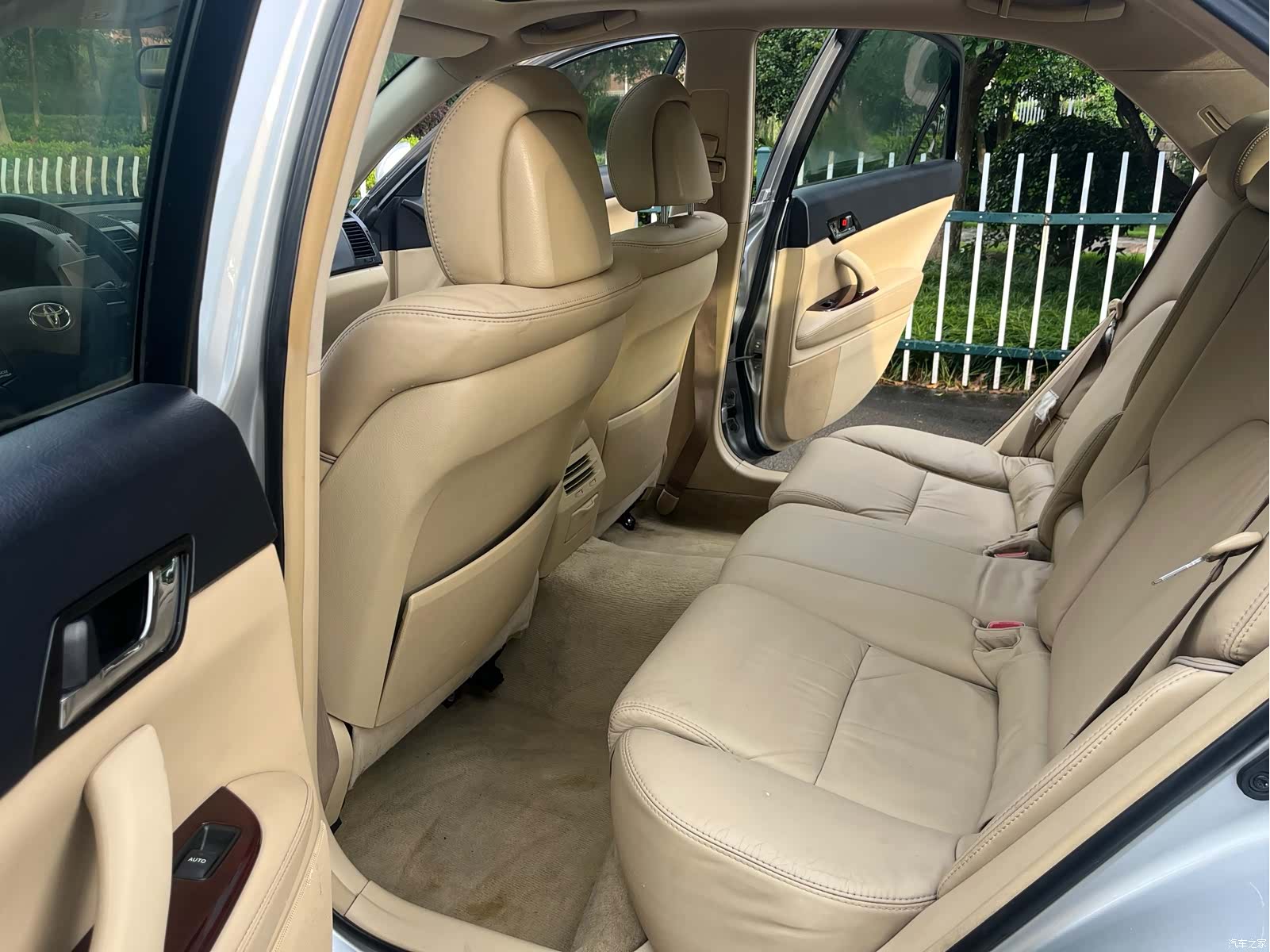 Toyota 2.5S, 2008 6