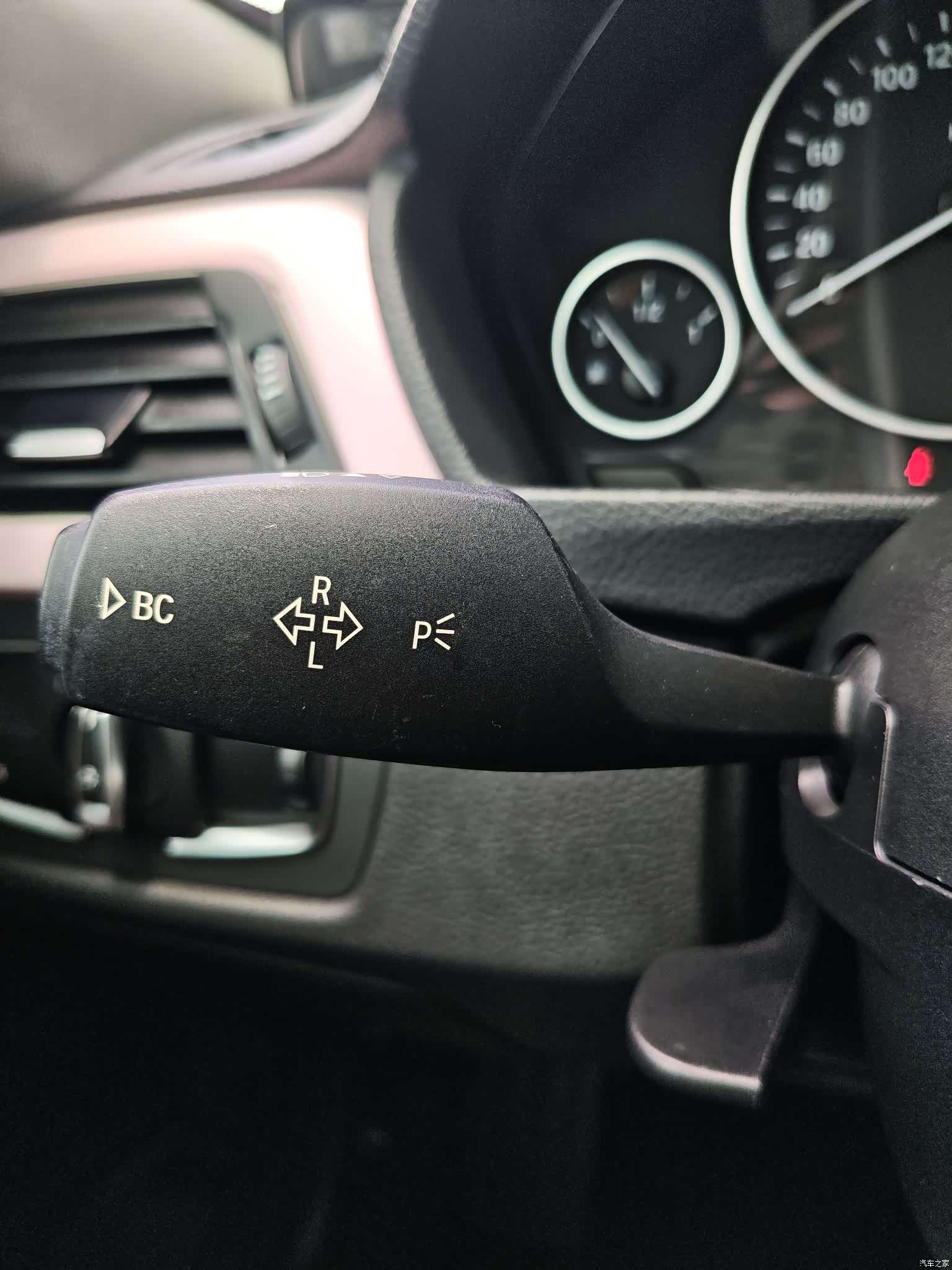 BMW 3 Series, 2016 12