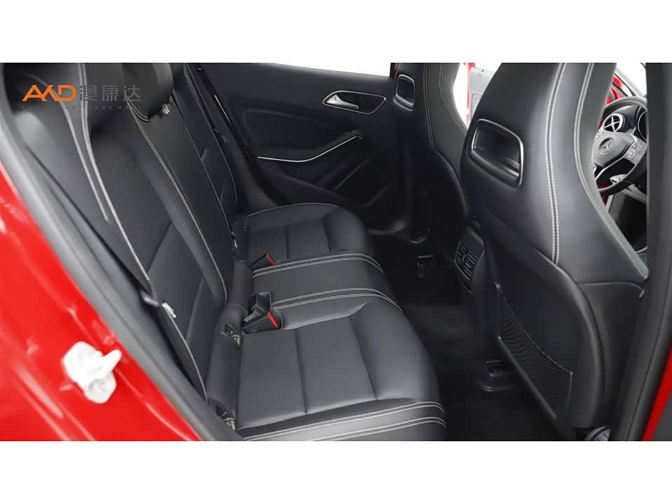 Mercedes-Benz GLA Mercedes-Benz GLA