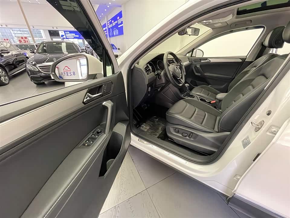 Volkswagen Tiguan L