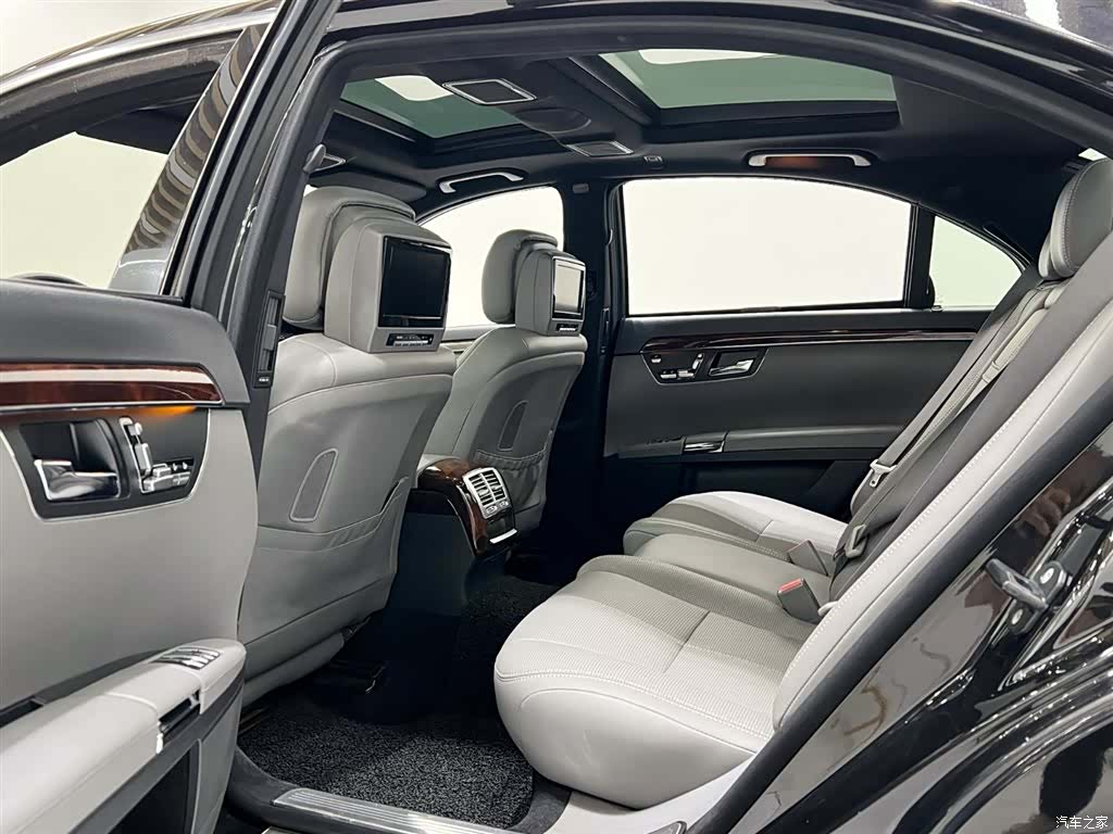 Mercedes-Benz S-Class, 2008 9