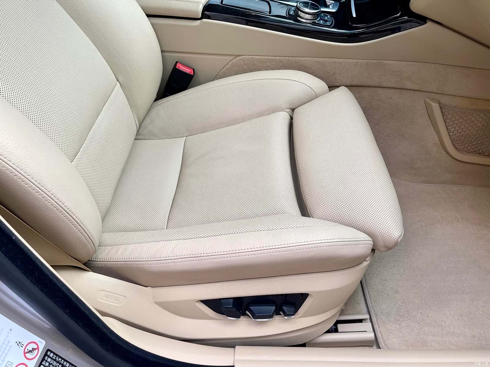 BMW 5 Series, 2012 21