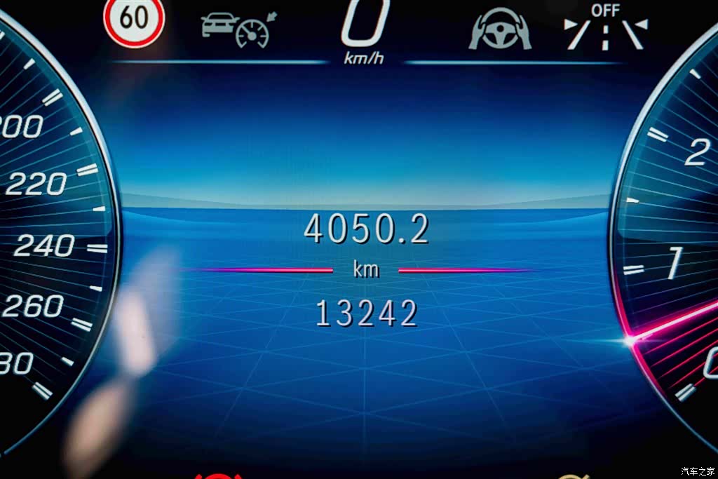 Mercedes-Benz GLE, 2025 10