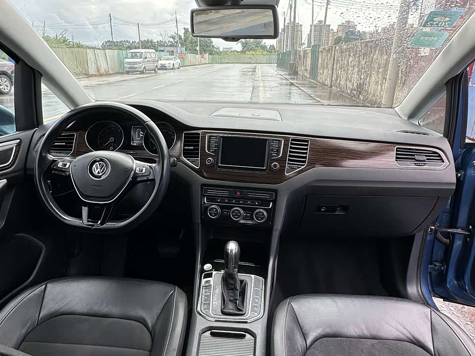 Volkswagen Golf*Jiayu Volkswagen Golf*Jiayu
