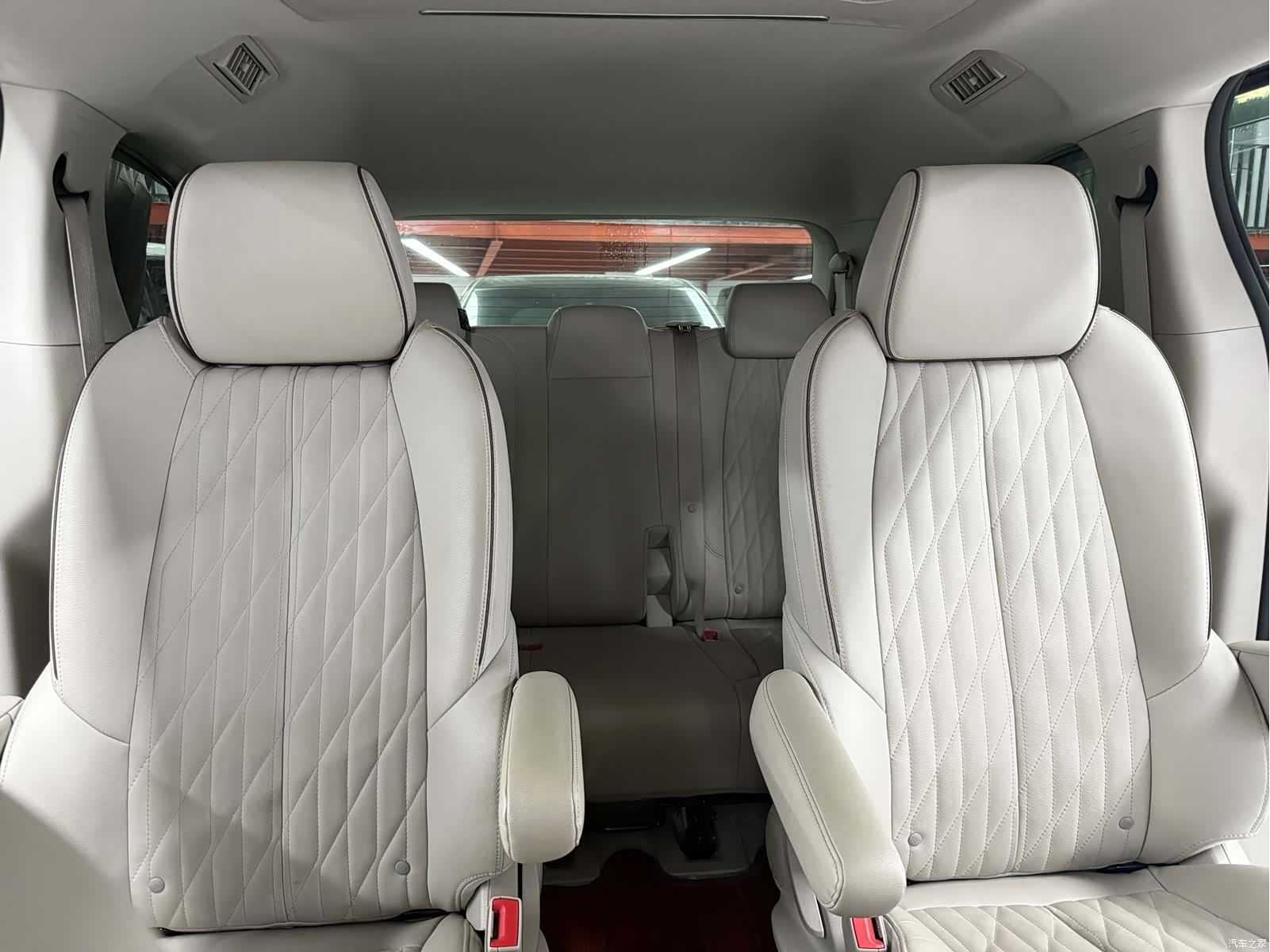 Buick GL8, 2021 13