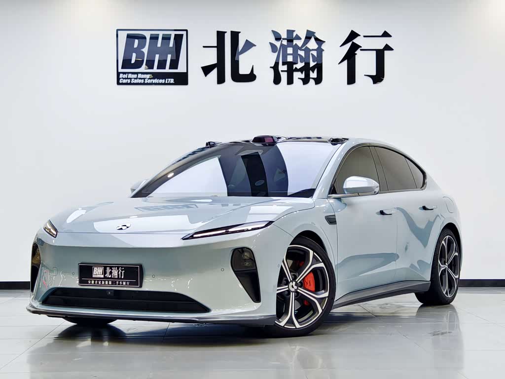 NIO ET5