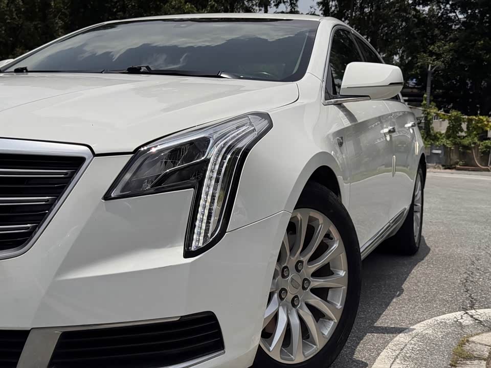 Cadillac XTS