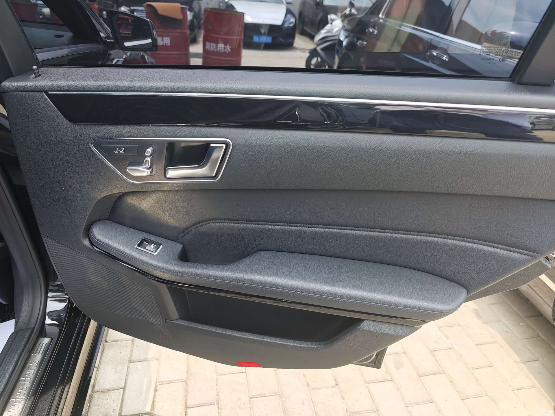 Mercedes-Benz E-Class, 2015 13