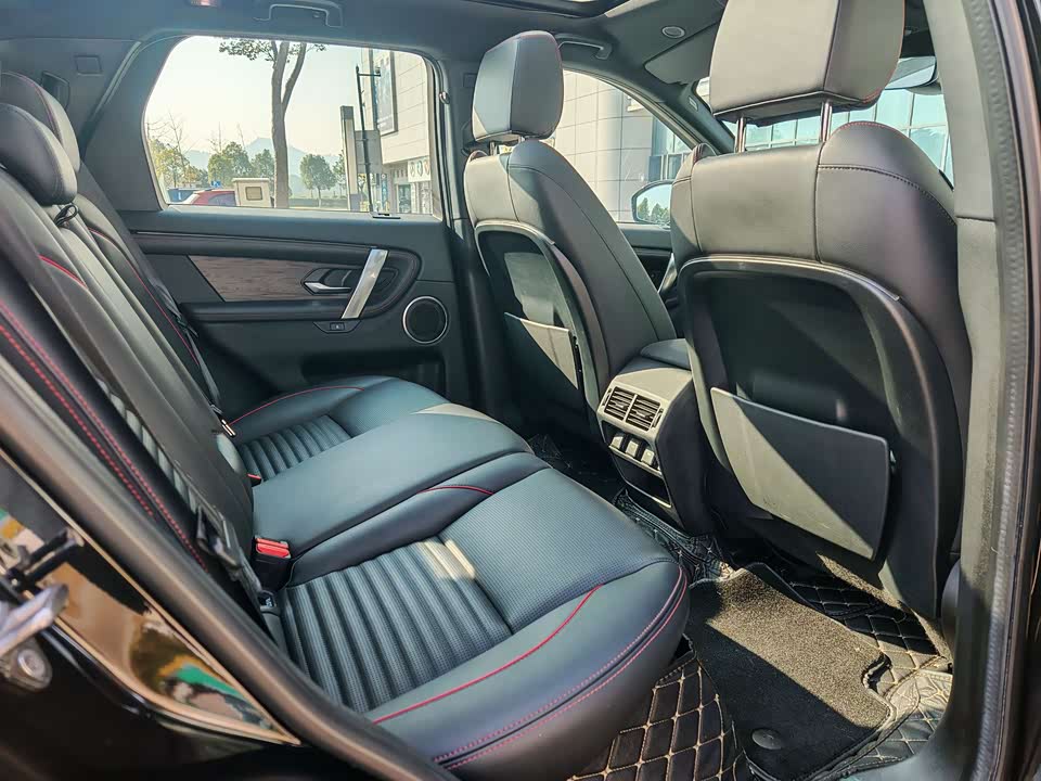 Land Rover Discover sports