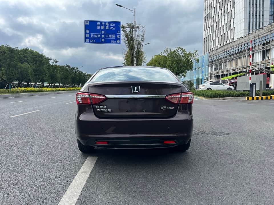 Luxgen Na 5 Luxgen Na 5