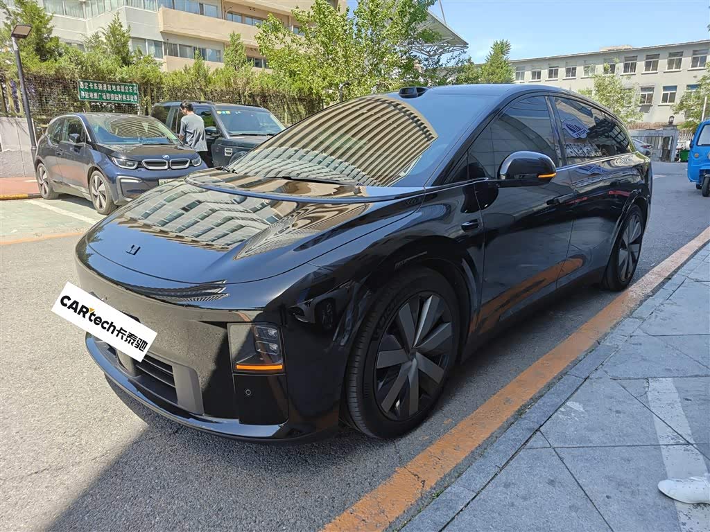 Li Auto i6