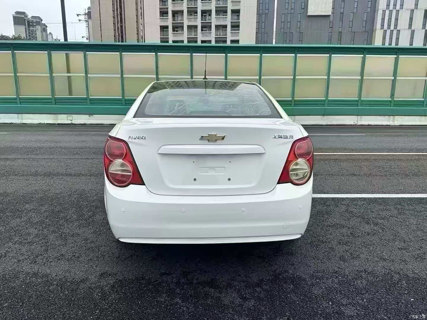 Chevrolet SL, 2013 8