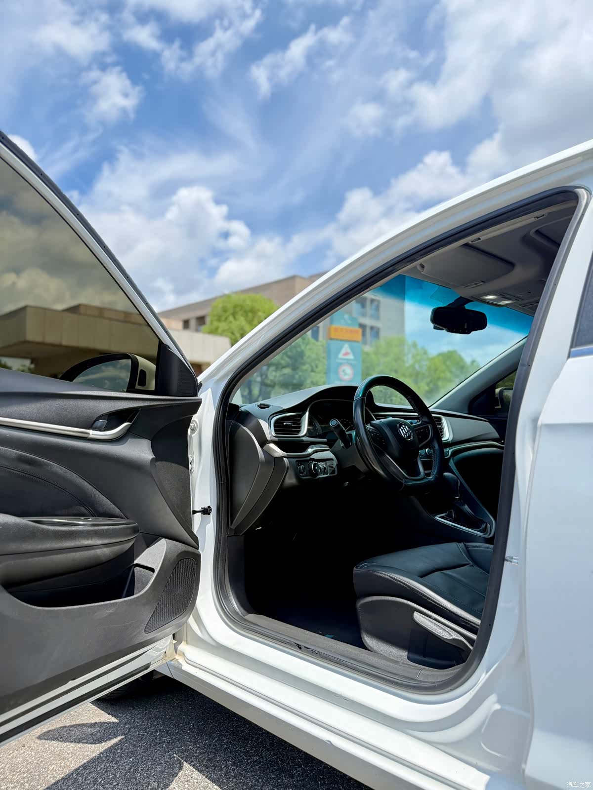 Buick V, 2019 4