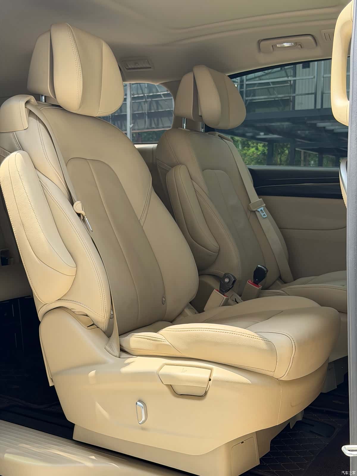 Buick GL8, 2022 7