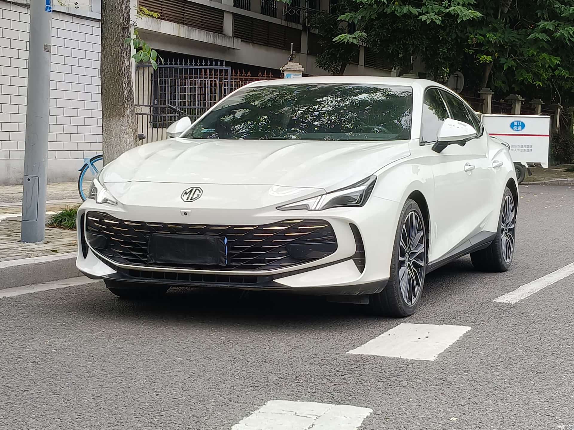 MG MG7, 2023 1