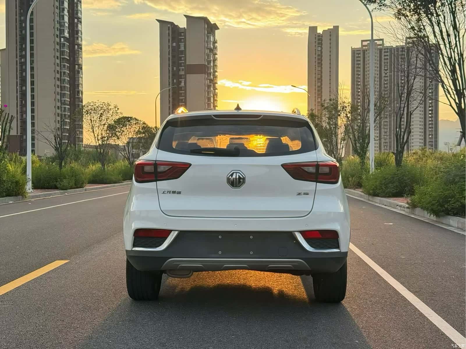 MG ZS, 2018 8