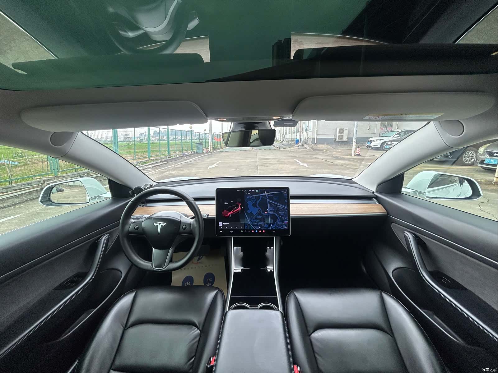 Tesla Model 3, 2020 13