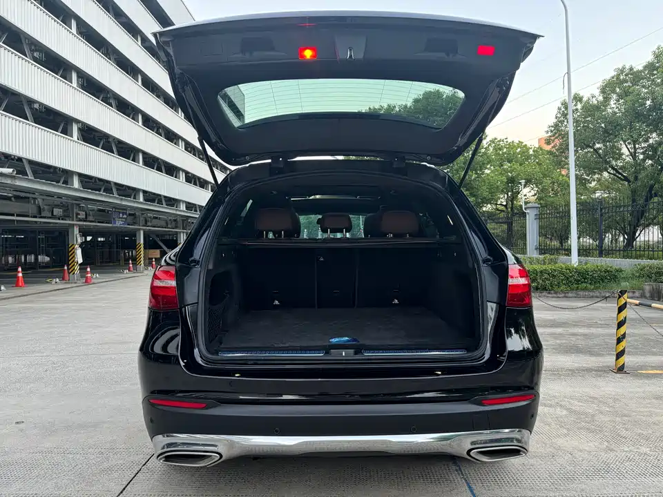 Mercedes-Benz GLC Mercedes-Benz GLC