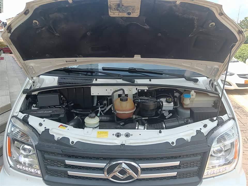 MAXUS Xintu V80