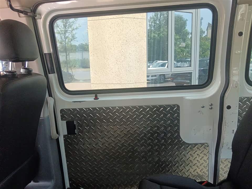 MAXUS Xintu V80