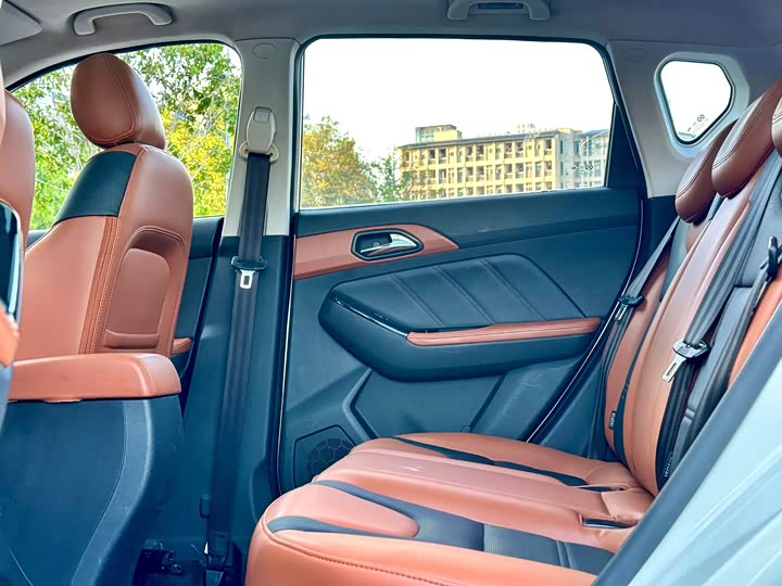BAIC shen bao X35 2016 1.5L АКПП Luxury