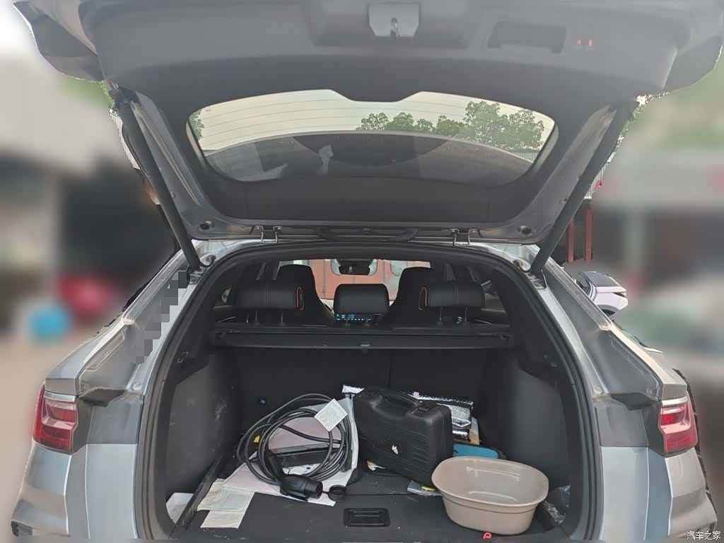 BYD Song, 2022 10