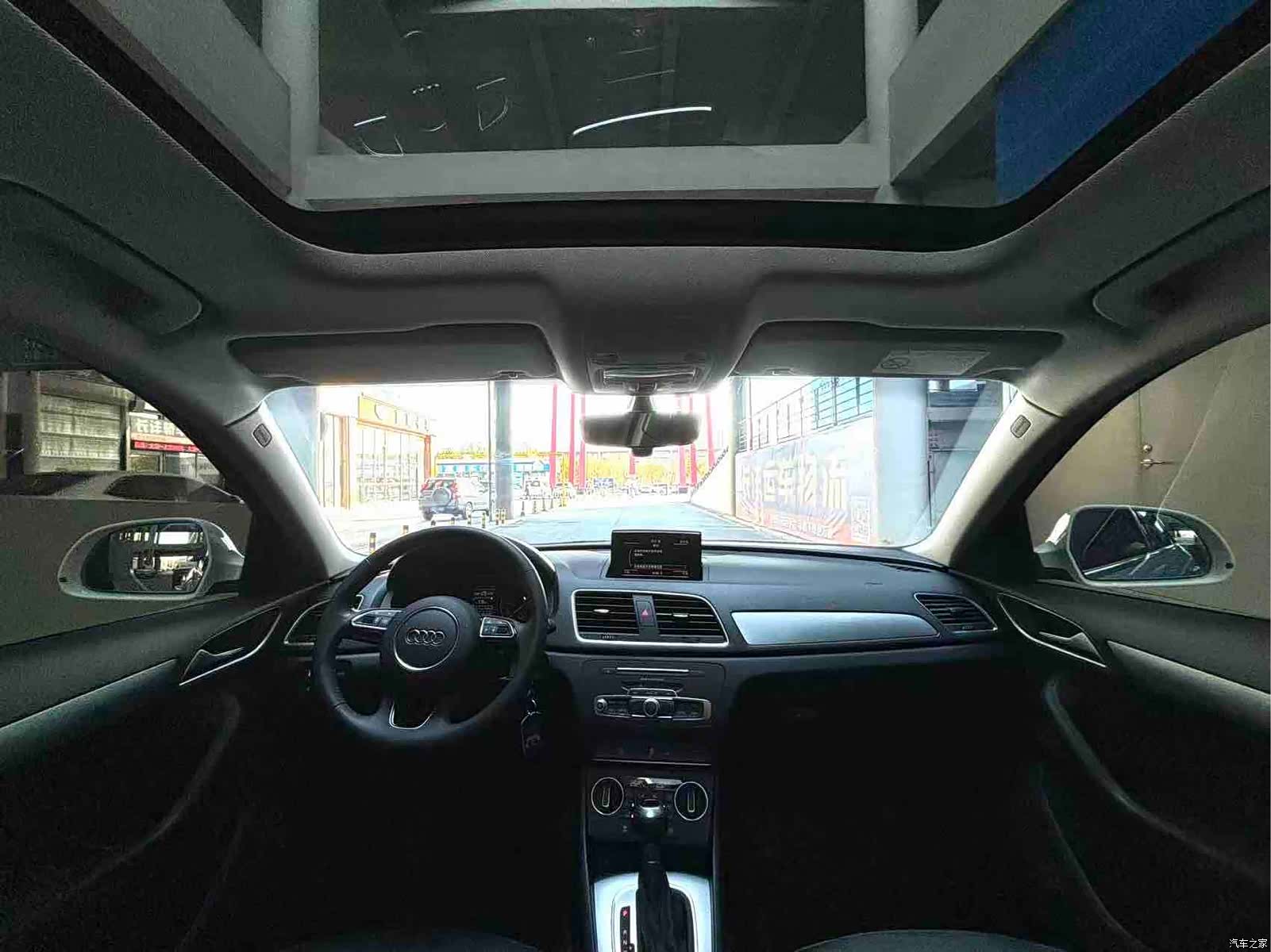 Audi Q3, 2019 9