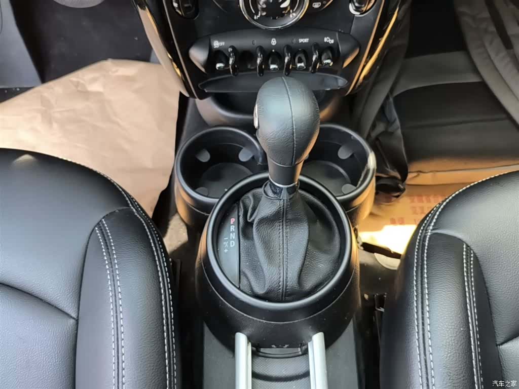 Mini Countryman, 2016 14