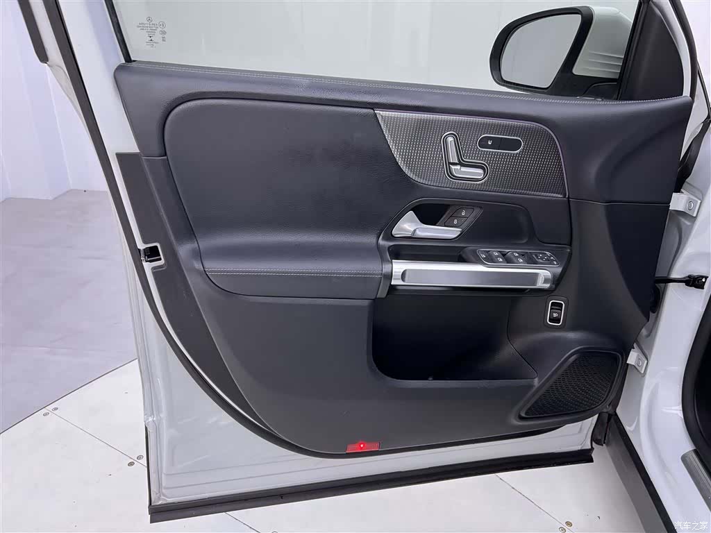 Mercedes-Benz GLB, 2021 17