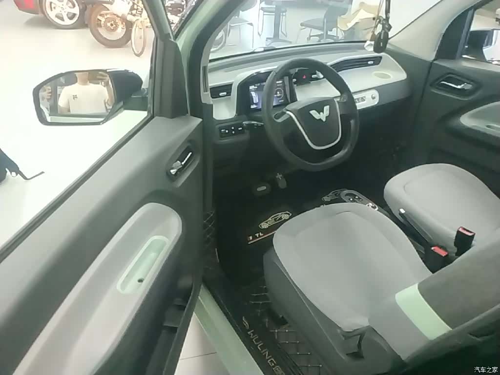 Wuling MINIEV, 2021 16