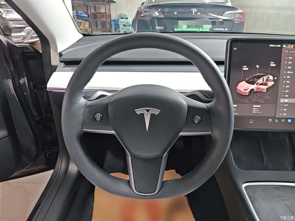 Tesla Model 3, 2023 11