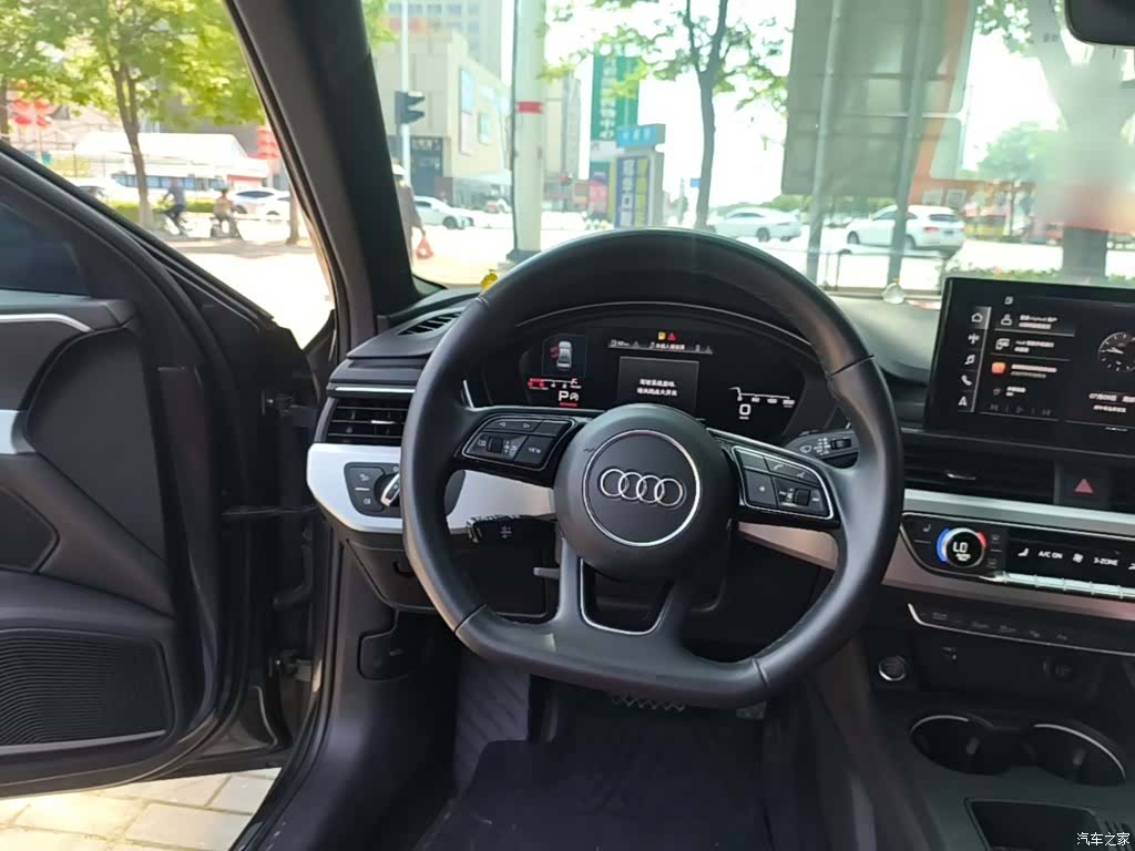 Audi A4L, 2022 11