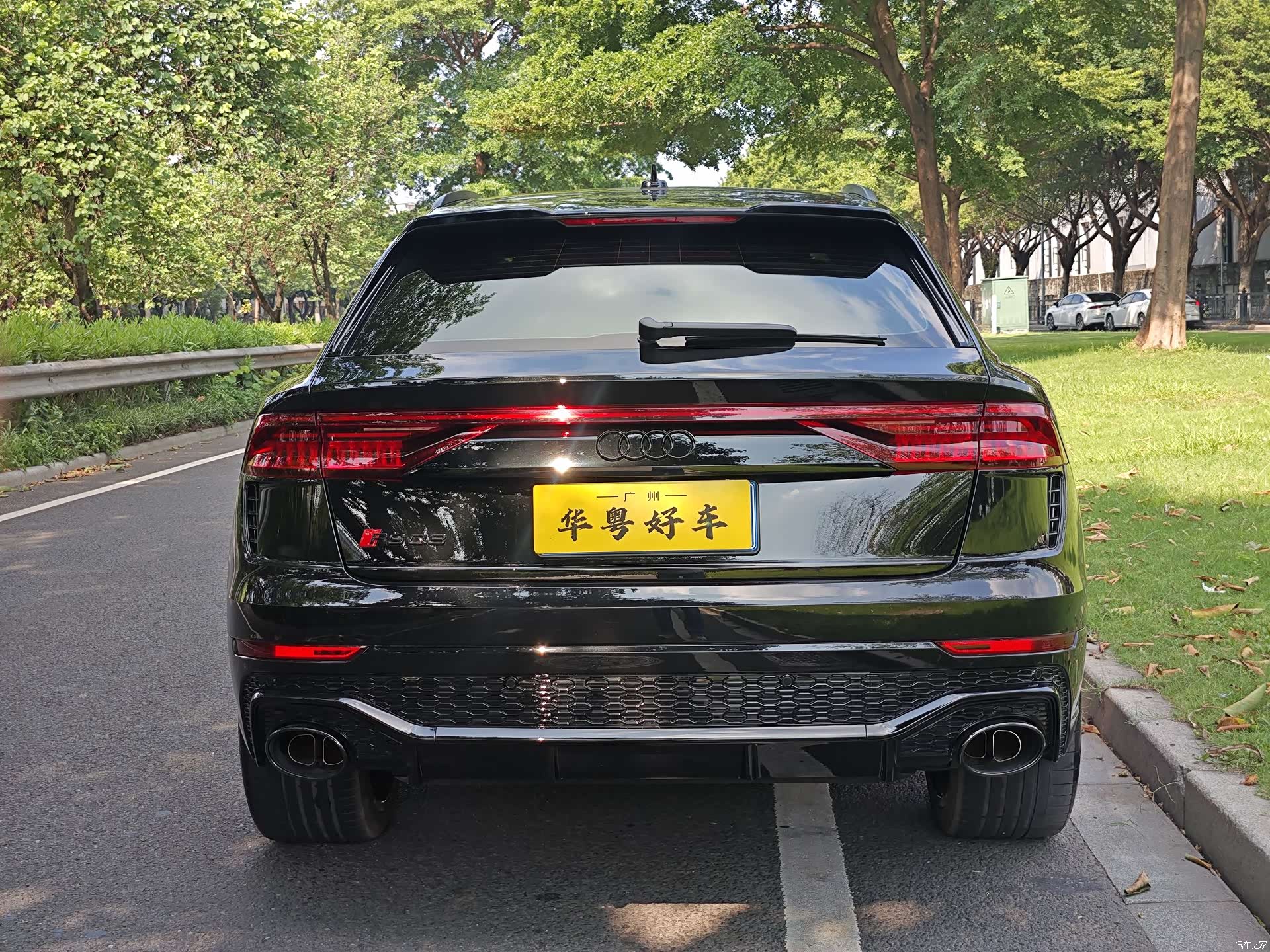 Audi Q8, 2022 3