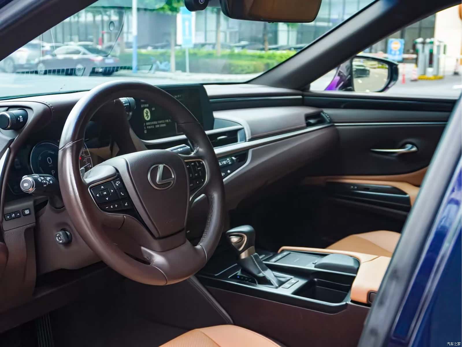 Lexus ES, 2020 9