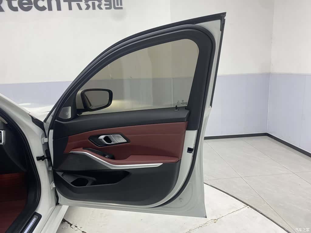 BMW 3 Series, 2022 24