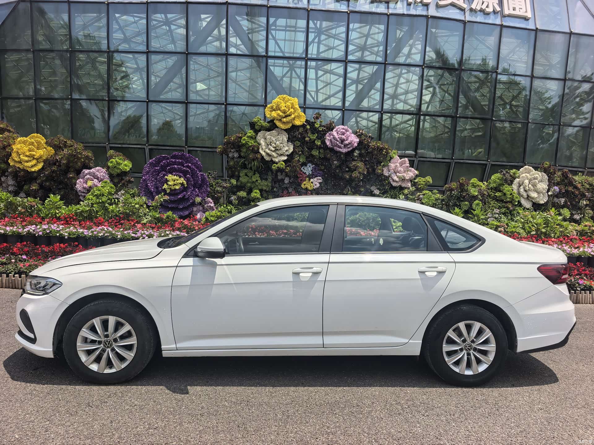 Volkswagen Lavida, 2022 3