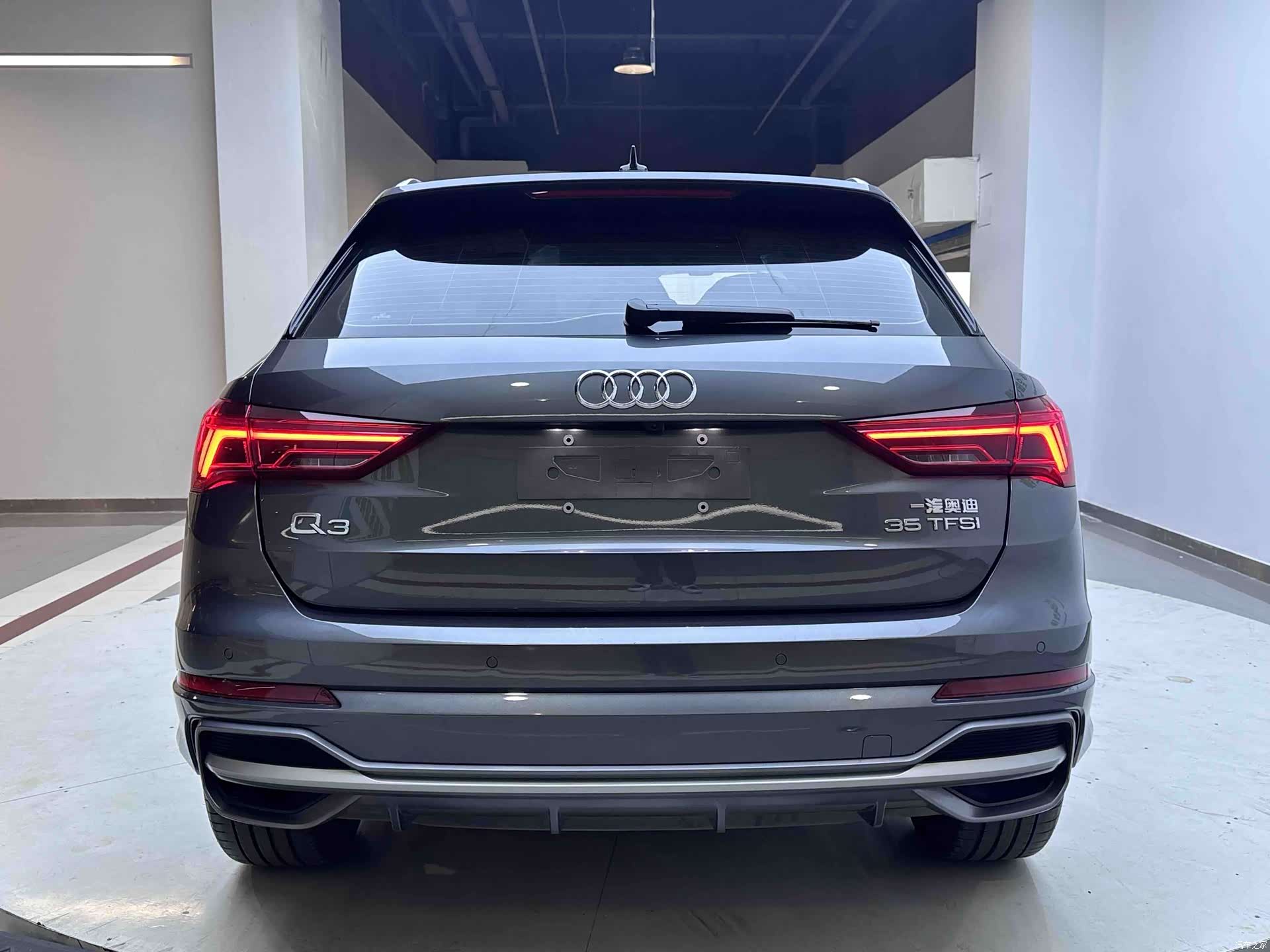 Audi Q3, 2022 все фото
