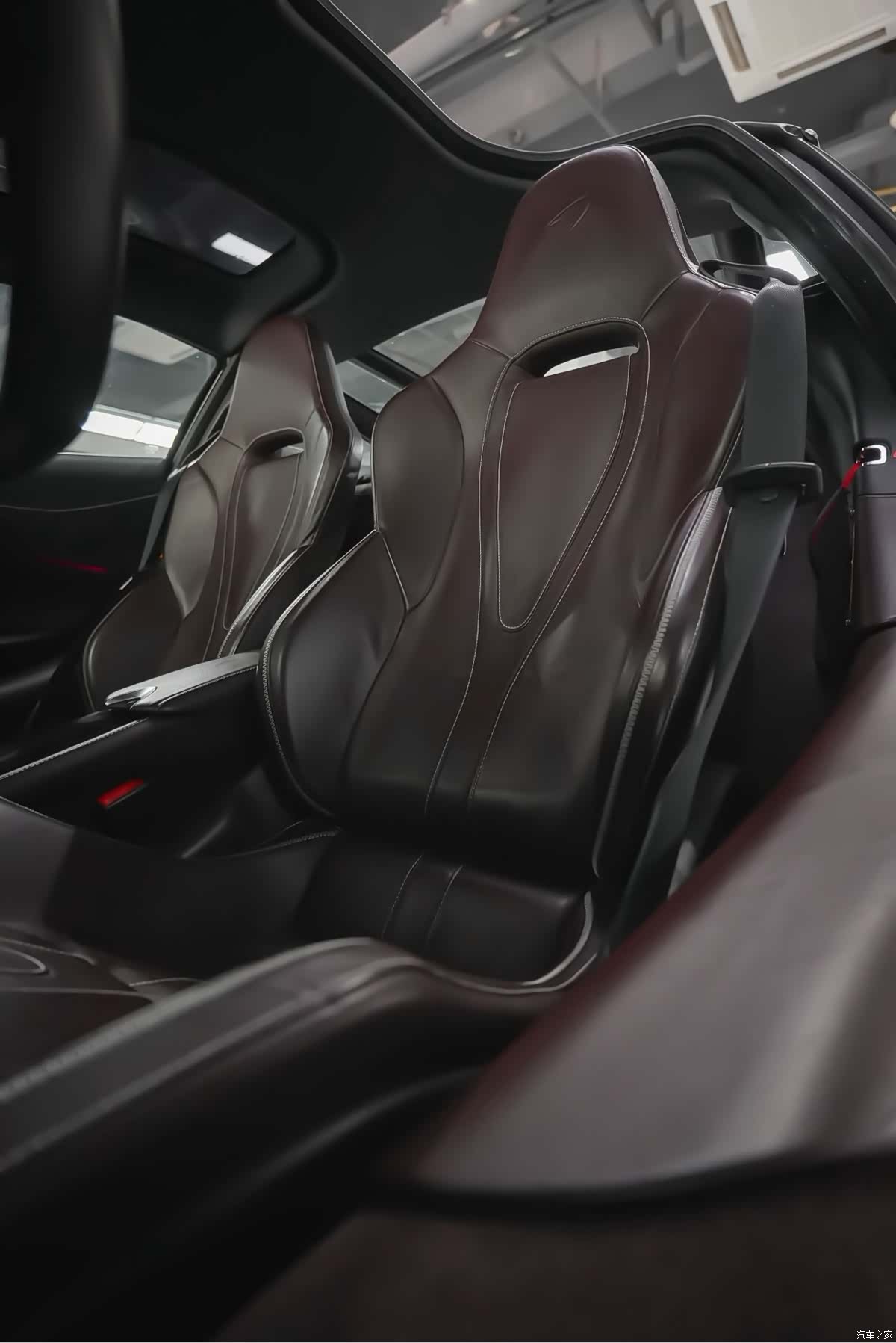 McLaren 720S, 2019 11