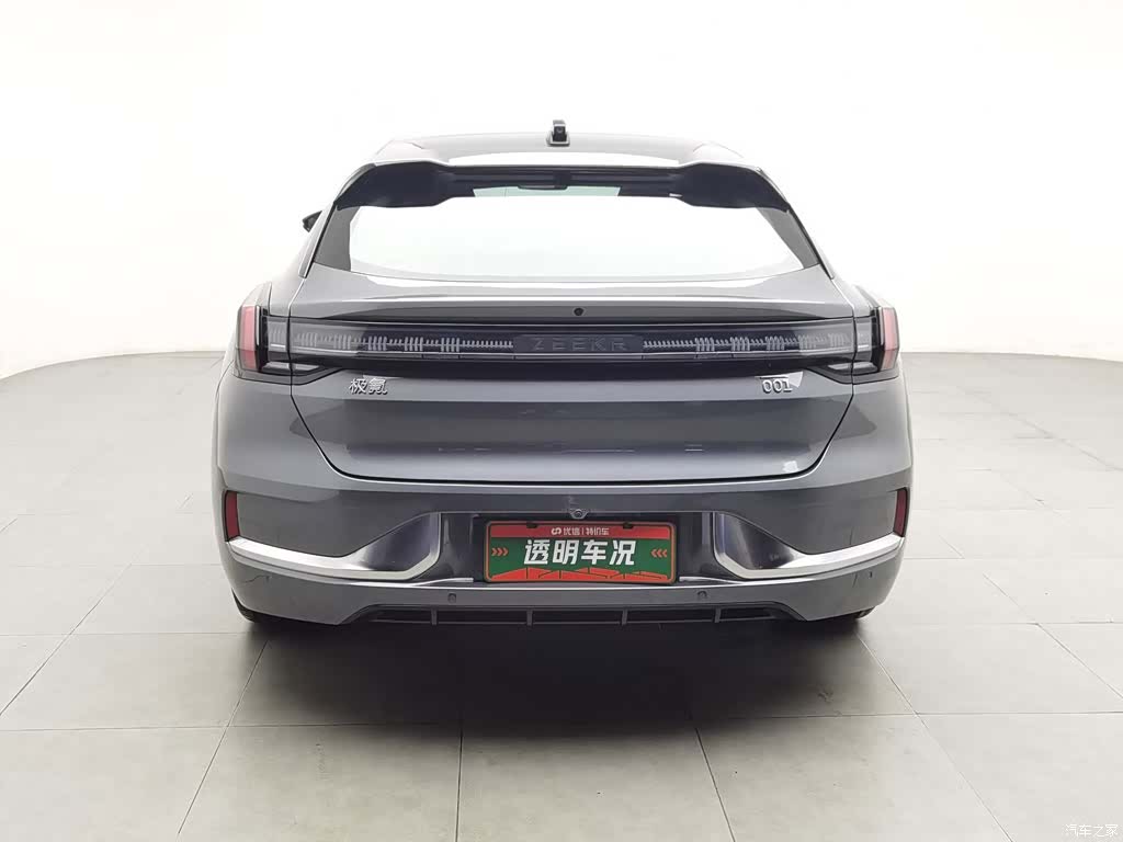 Zeekr 001, 2022 4