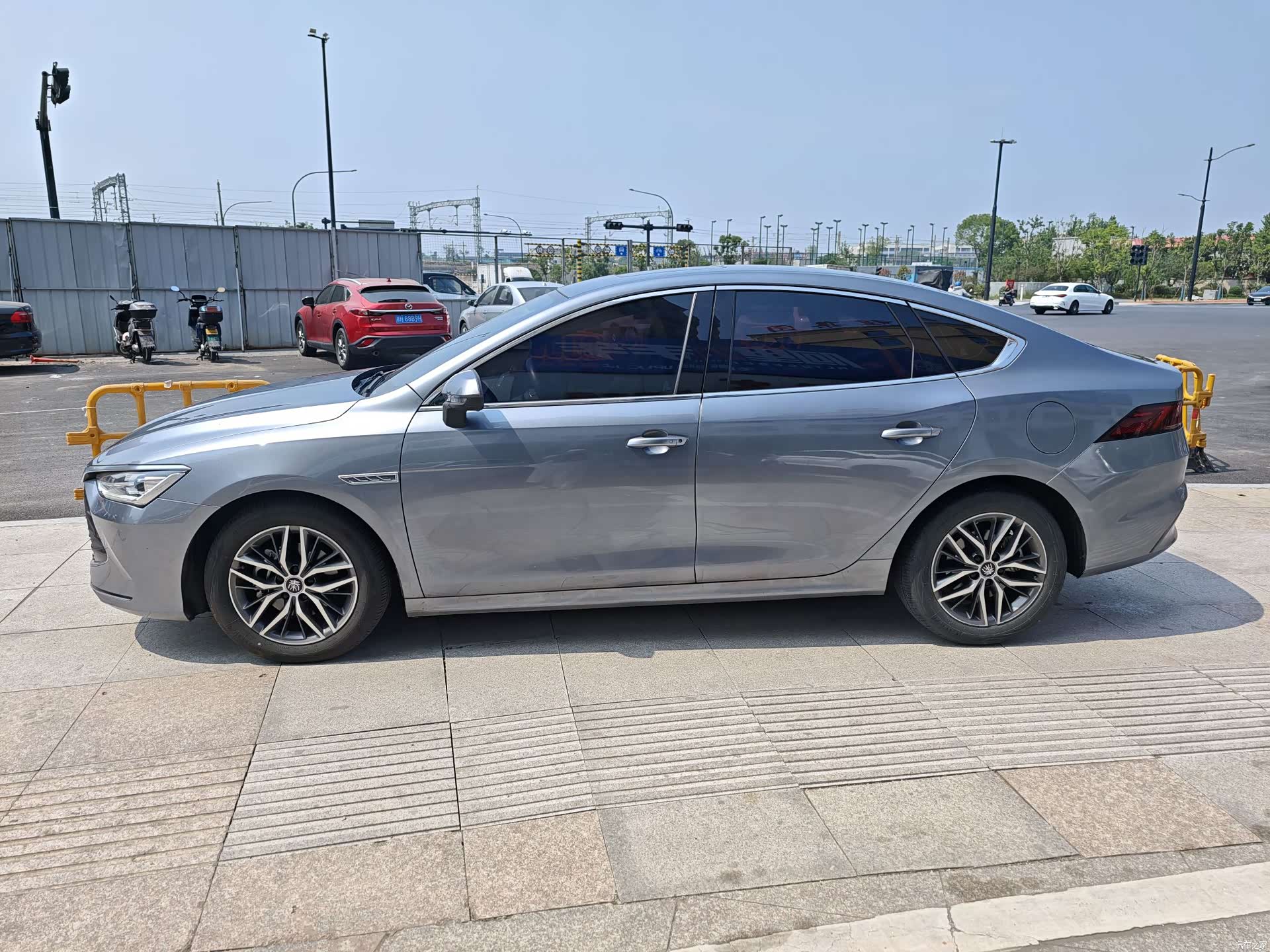 BYD Qin, 2022 3