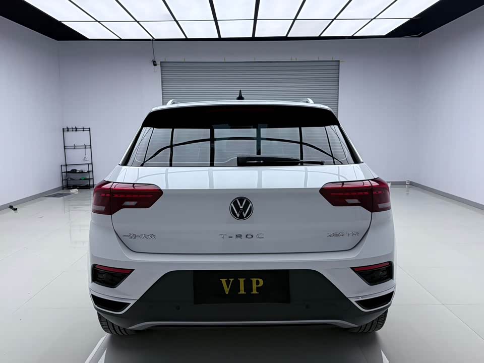 Volkswagen T-ROC exploring Songs