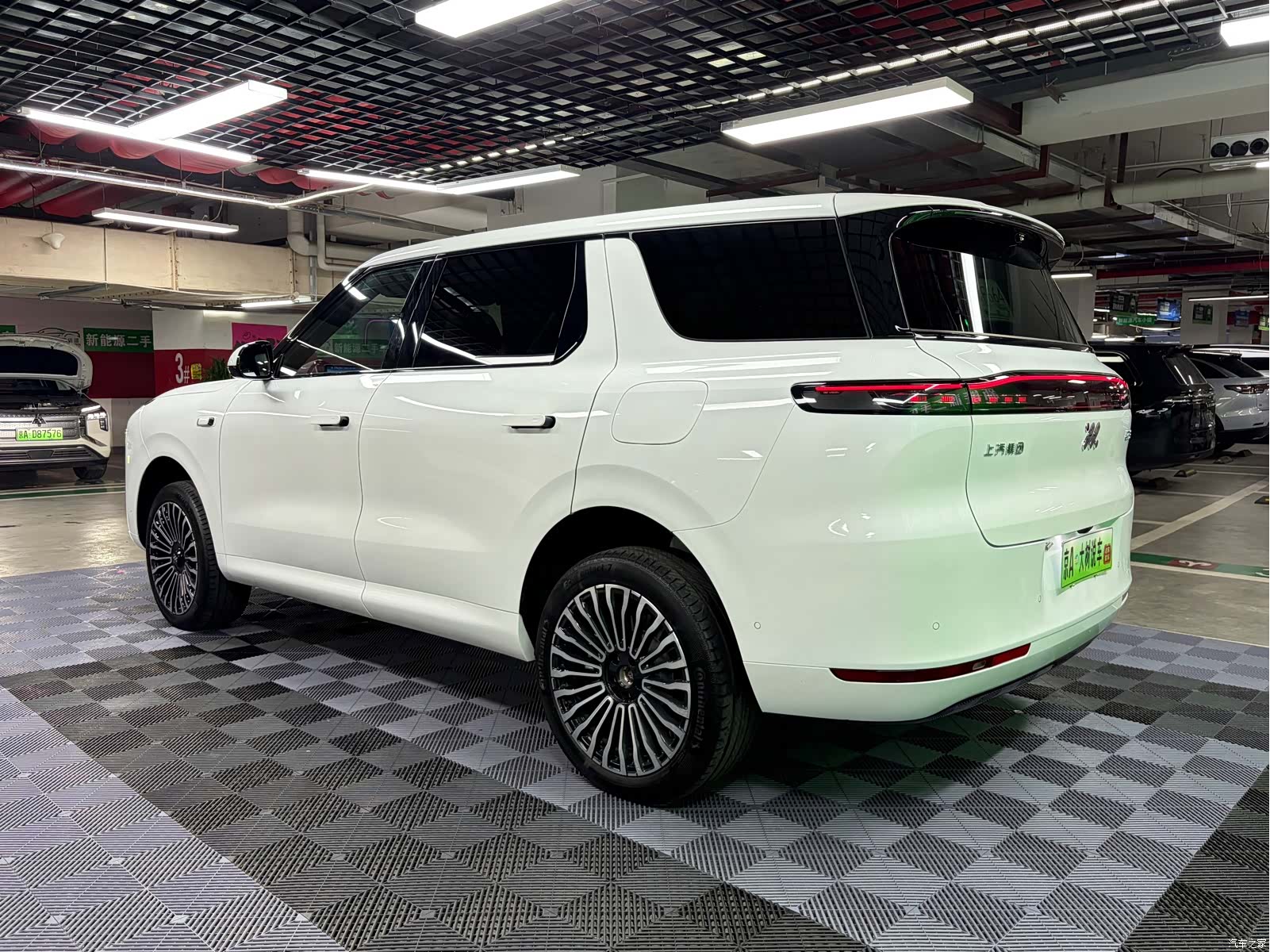 IM Motors LS8, 2026 9