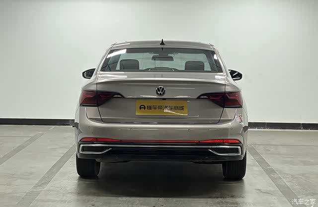 Volkswagen Sagitar, 2022 6